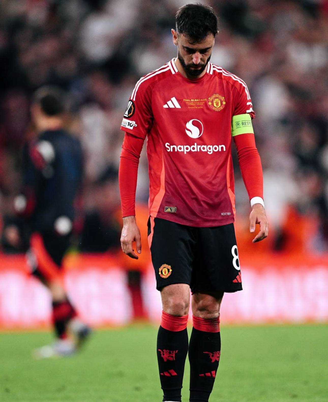 关于曼联客场战胜西汉姆联，继续保持领先优势的信息