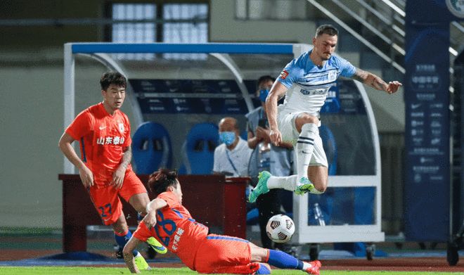 完美防守造神奇，攻击手助力球队取胜